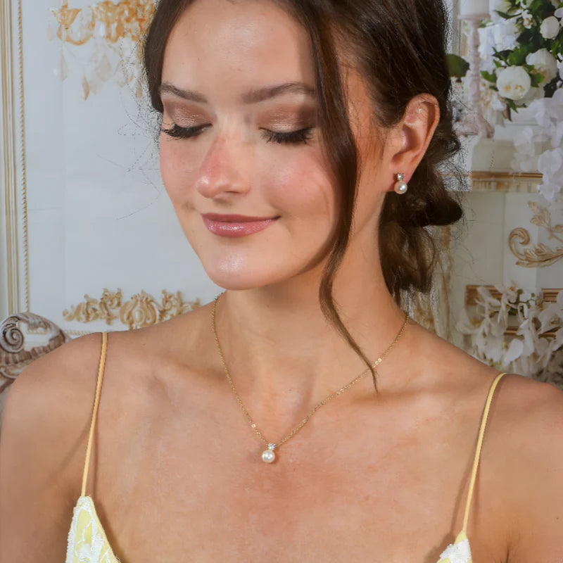 Lustrous
